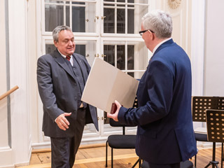 Předání ceny na slavnostním večeru 20. října 2022 v sále pražské HAMU